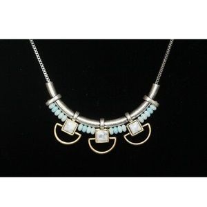 Stella & Dot Wanderer necklace